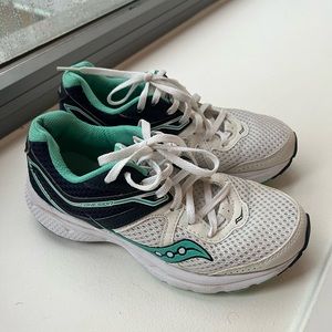 Saucony sneakers white aqua blue like new sz 5.5 fits 6 running shoes trainers